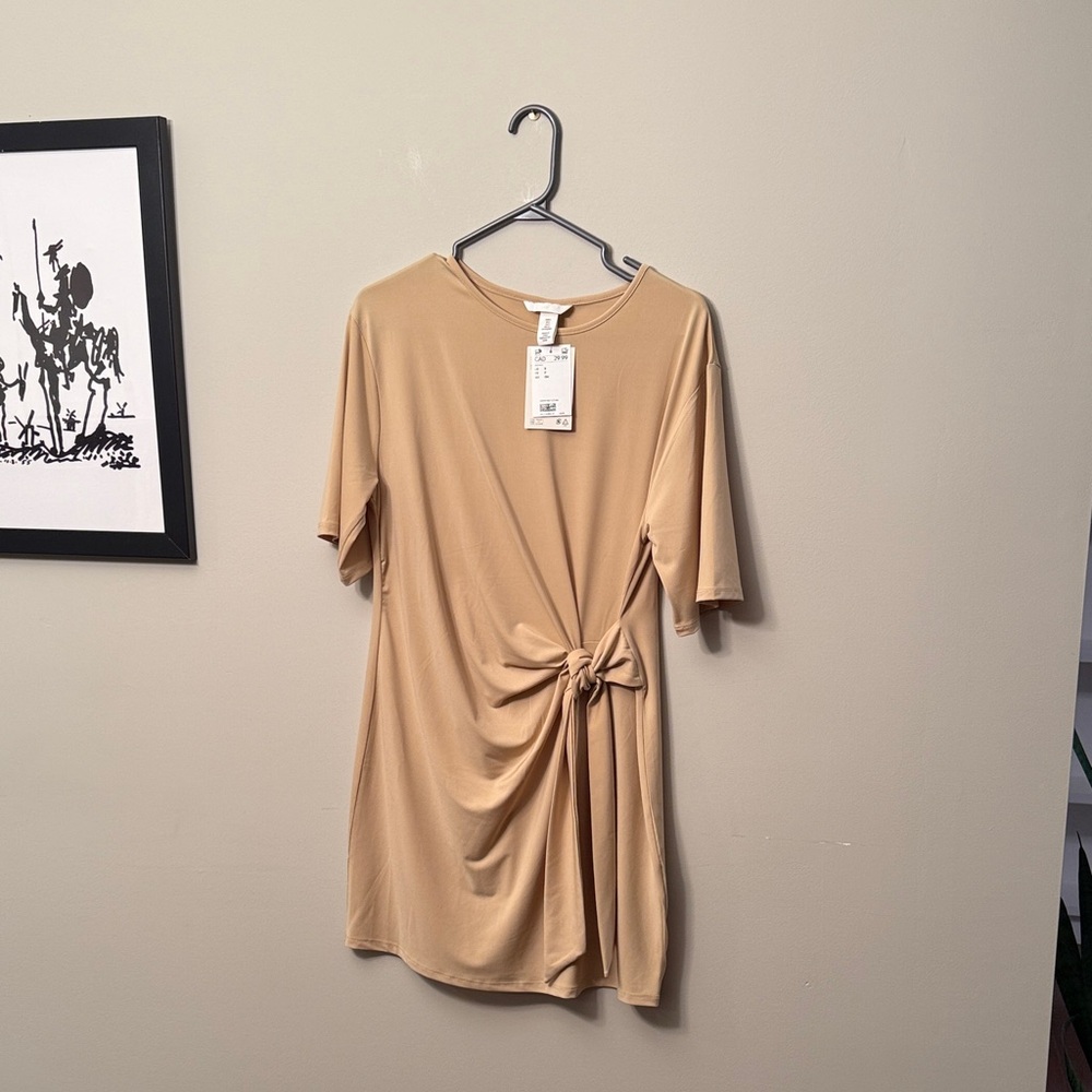 H&M Beige Short Sleeve Dress